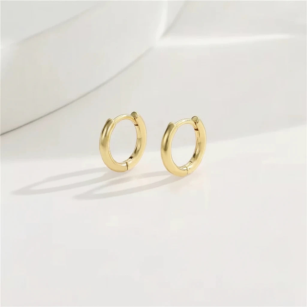 Classic Gold Huggie Hoop Earrings – Minimalist Everyday Jewelry