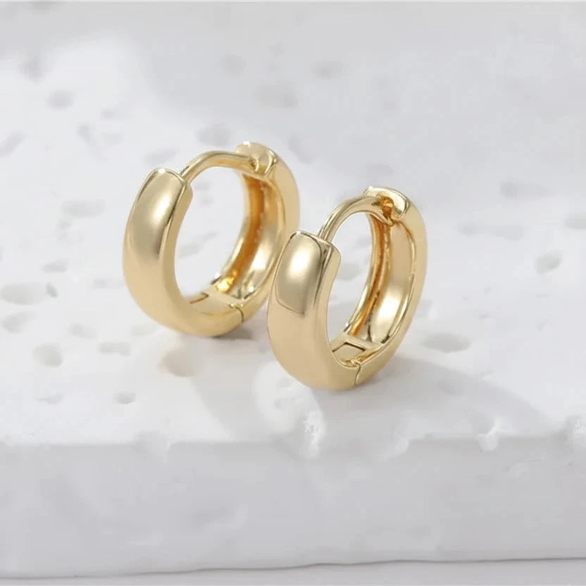 Classic Gold Huggie Hoop Earrings – Minimalist Everyday Jewelry