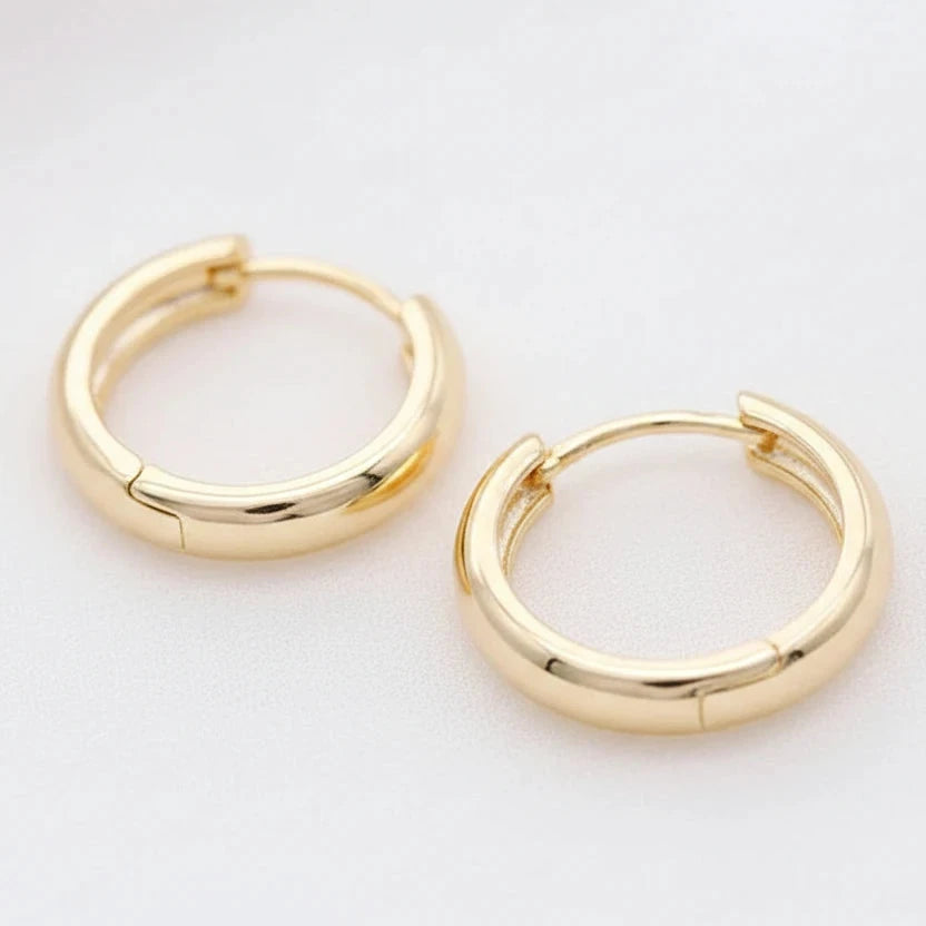 Classic Gold Huggie Hoop Earrings – Minimalist Everyday Jewelry