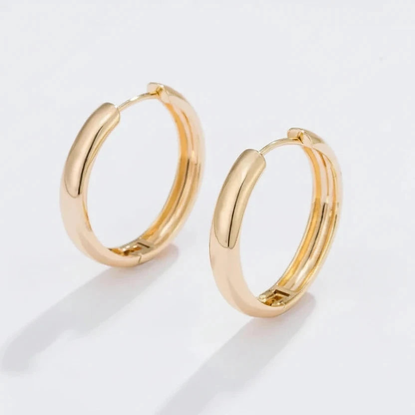 Classic Gold Huggie Hoop Earrings – Minimalist Everyday Jewelry